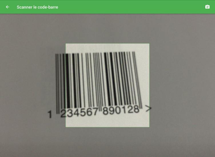 L’écran avec l’appareil photo est activé, donc orienter la caméra vers le code-barres.
